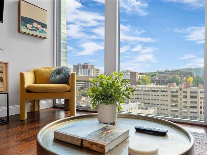 Cozysuites 1Br, Ppg Paints Arena, Pitts Pittsburgh Eksteriør billede